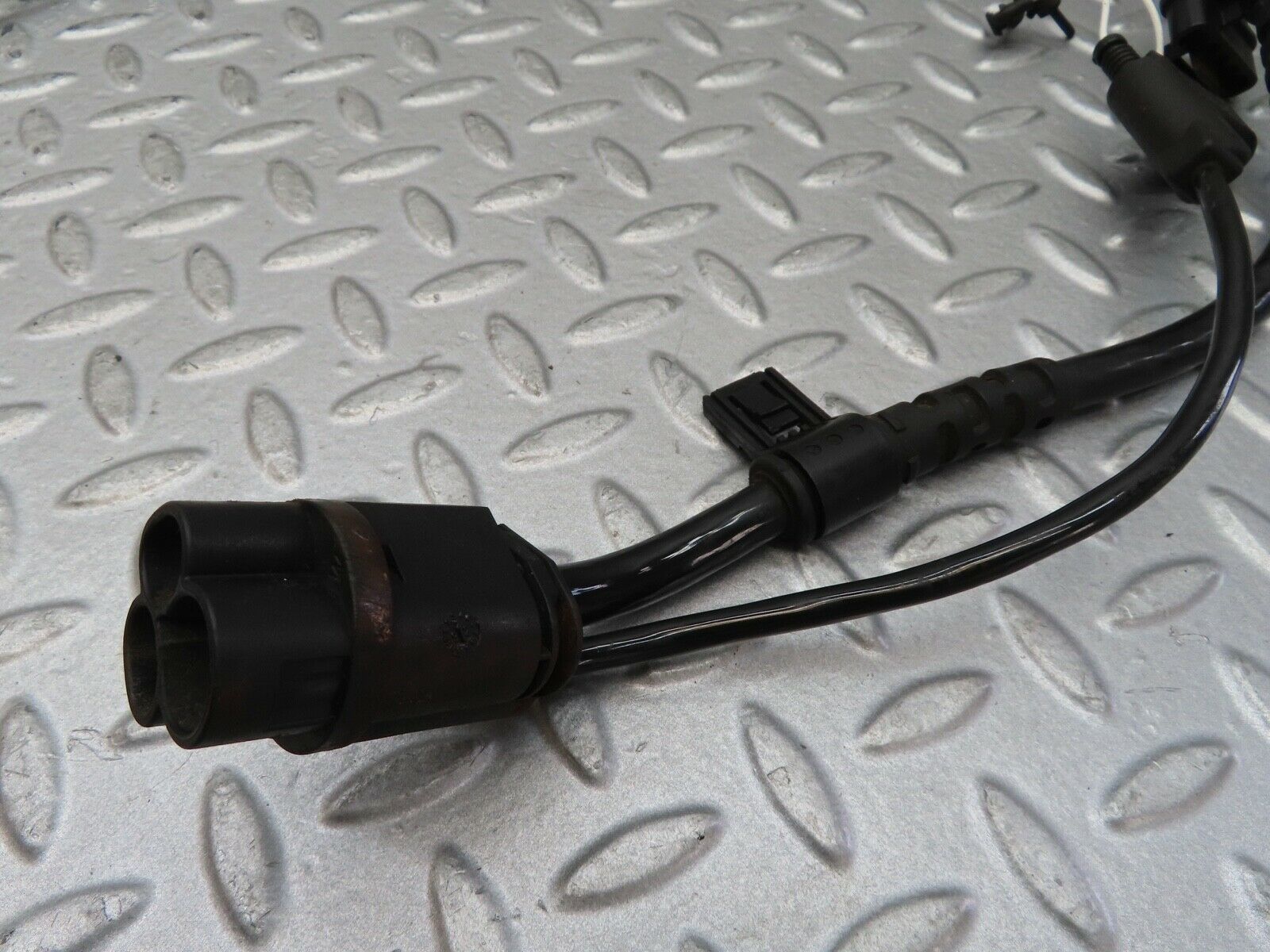 17289 Mercedes-Benz R129 300SL Coupe Front Right Brake Pad Warning Loom