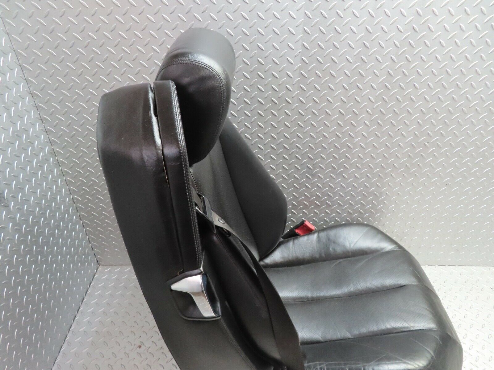 17184 Mercedes-Benz R129 300SL Coupe Electric Front Right Seat Black Leather