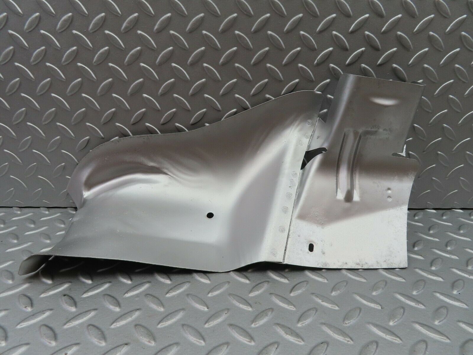 6254 Mercedes-Benz W126 380SE Exhaust Heat Shield
