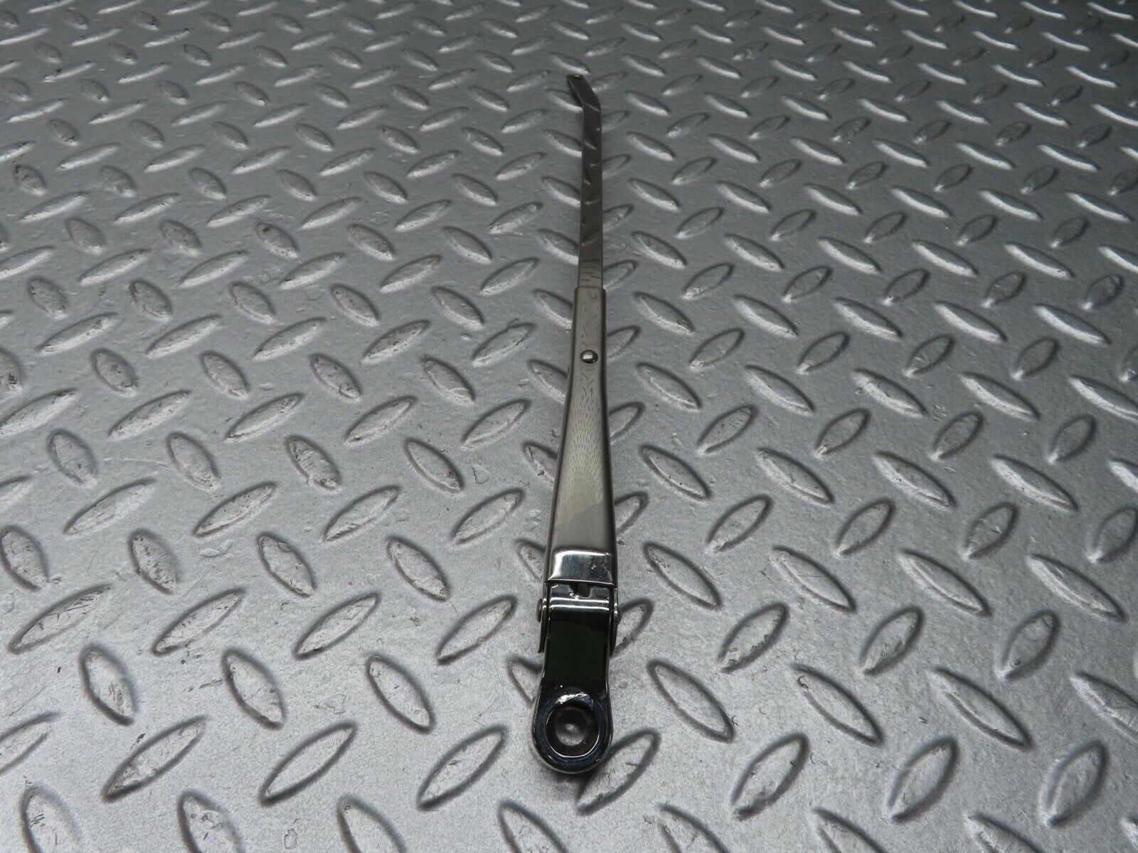 13115 Mercedes-Benz W111 220S Wiper Arm Left Side