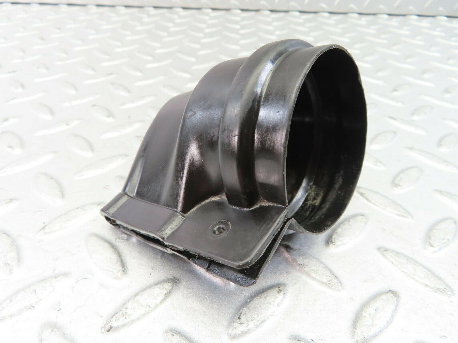 9710 Mercedes-Benz C123 280CE Coupe Ignition Coil Protective Cap 0001581785