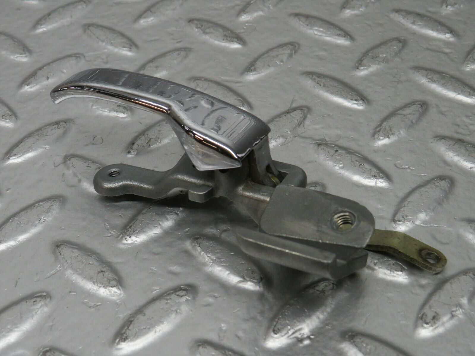 24471 Mercedes-Benz W108 Left Interior Door Handle 1157660119