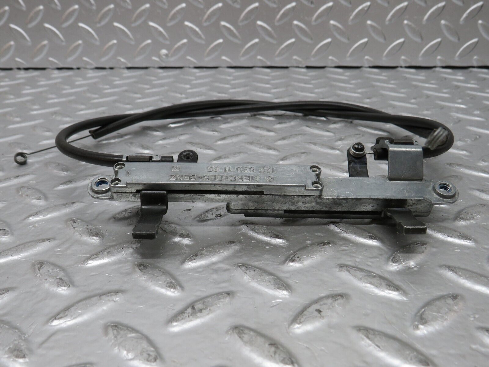 26837 Mercedes-Benz W123 240D Heater Slider Control 1238301185