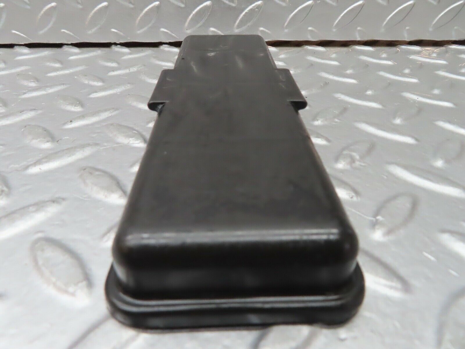 20851 Mercedes-Benz W114 250CE Coupe Fuse Box Lid 1145450000