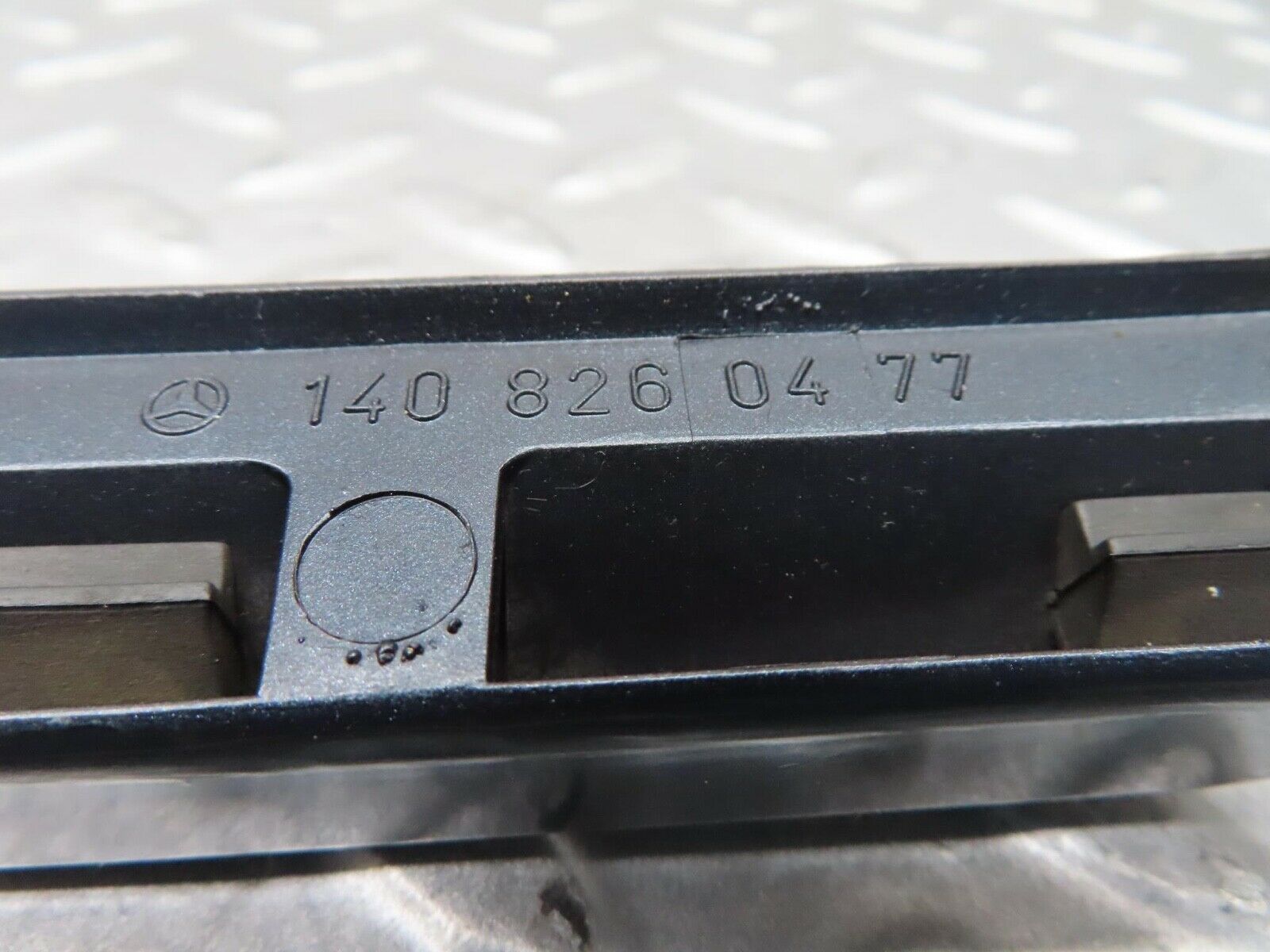 14994 Mercedes-Benz W140 S320 Headlight Lower Trim Right Side 1408260477