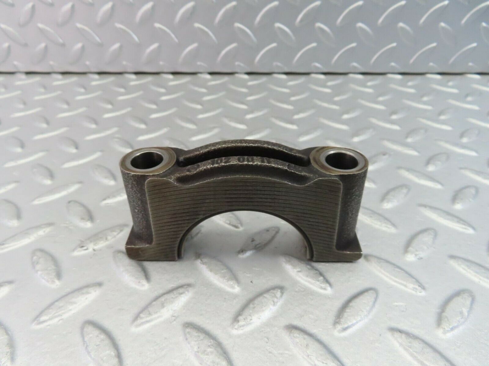 10127 Mercedes-Benz C123 230CE Coupe Crankshaft Bearing Holder Block 1020011