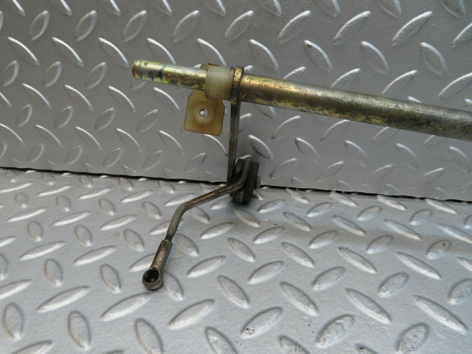 16597 Mercedes-Benz C107 380SLC Accelerator Pedal Linkage