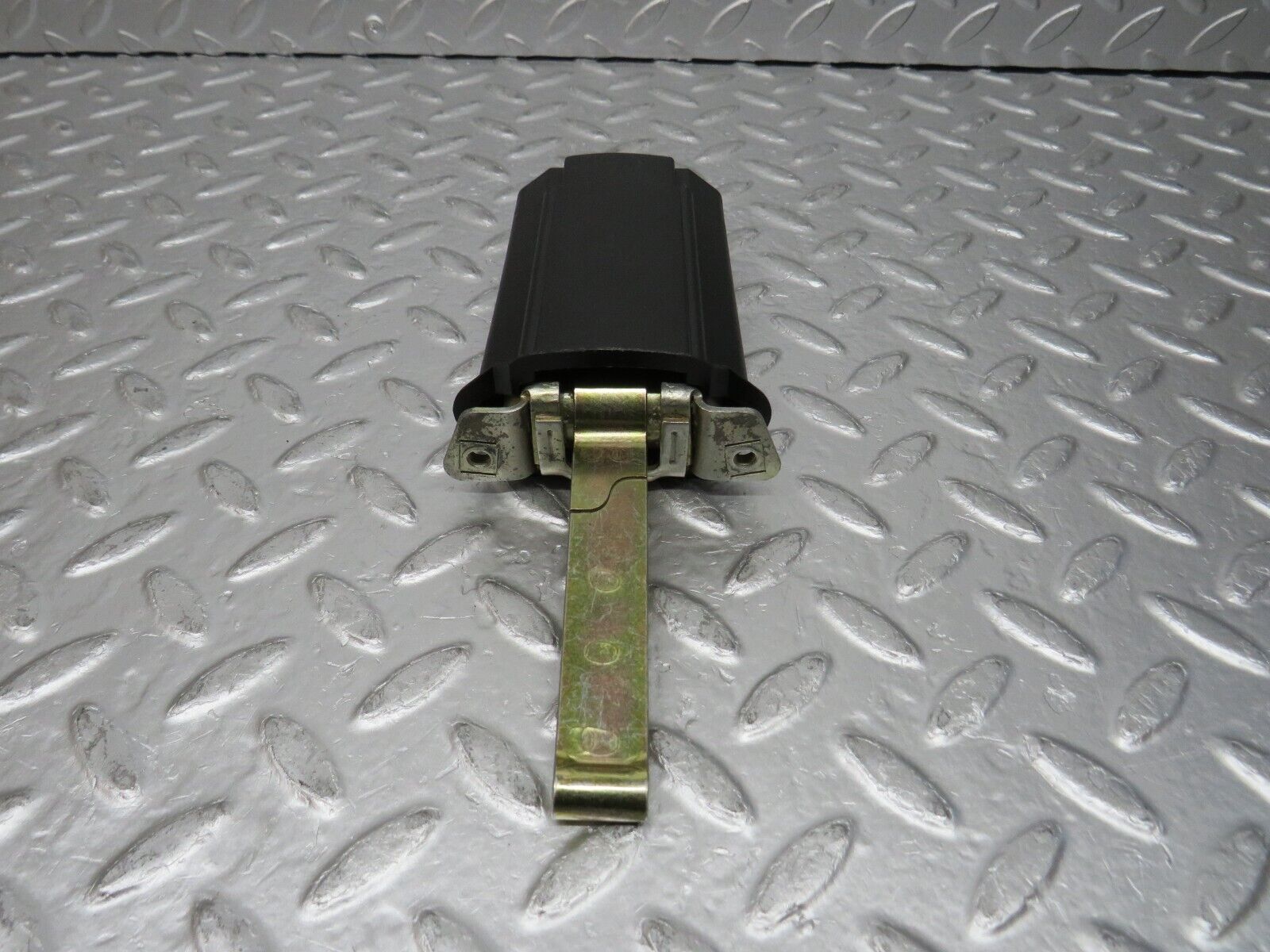 32438 Mercedes-Benz S124 300TE Wagon Door Safety Check Strap