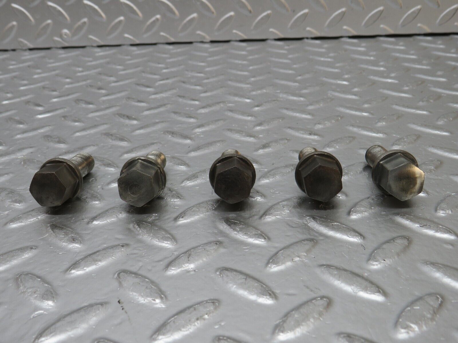 32232 Mercedes-Benz 5x Alloy Wheel Lug Bolt M12x1.5