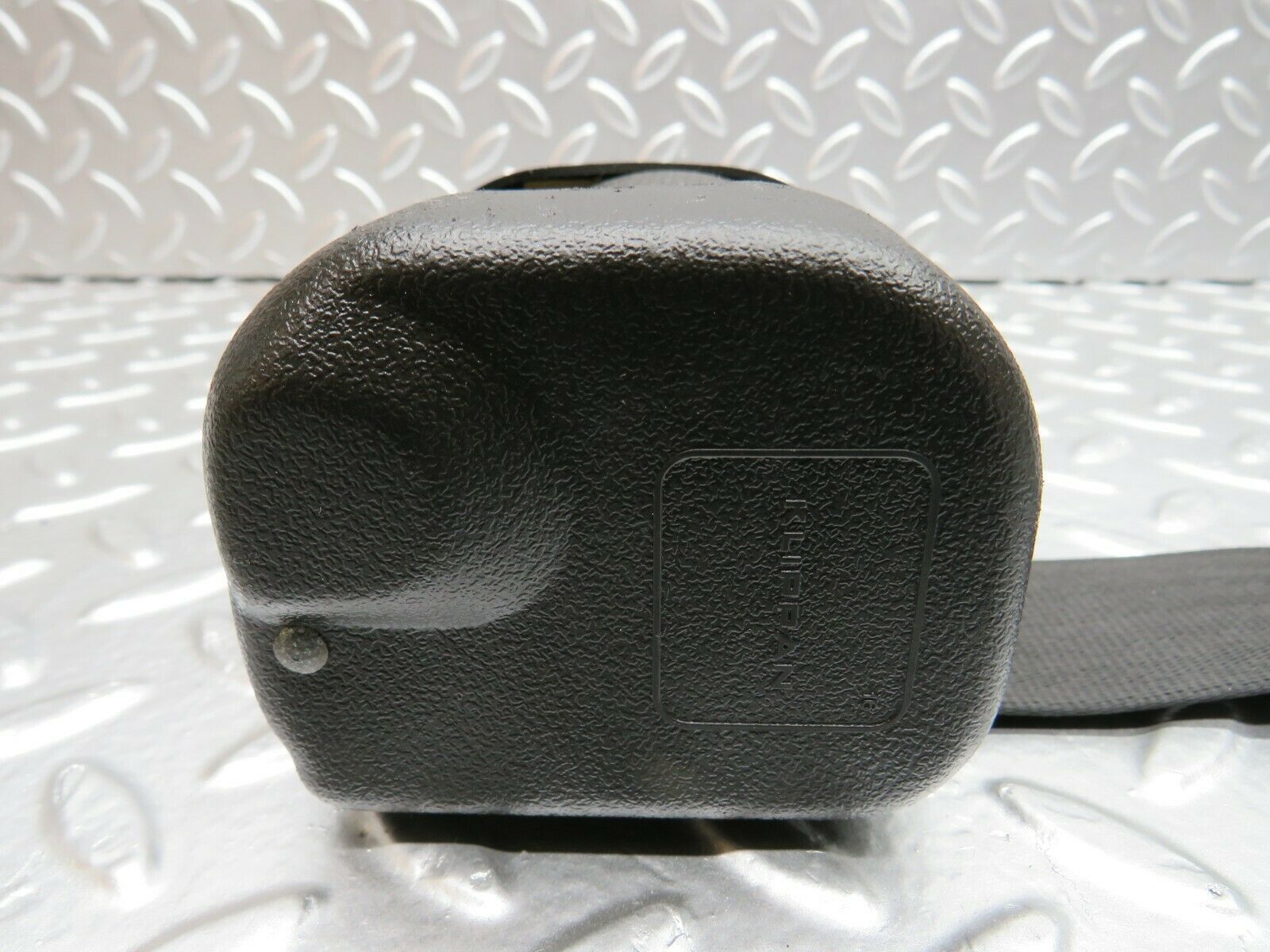 24059 Mercedes-Benz W123 280E Rear Seat Belt 1268608985