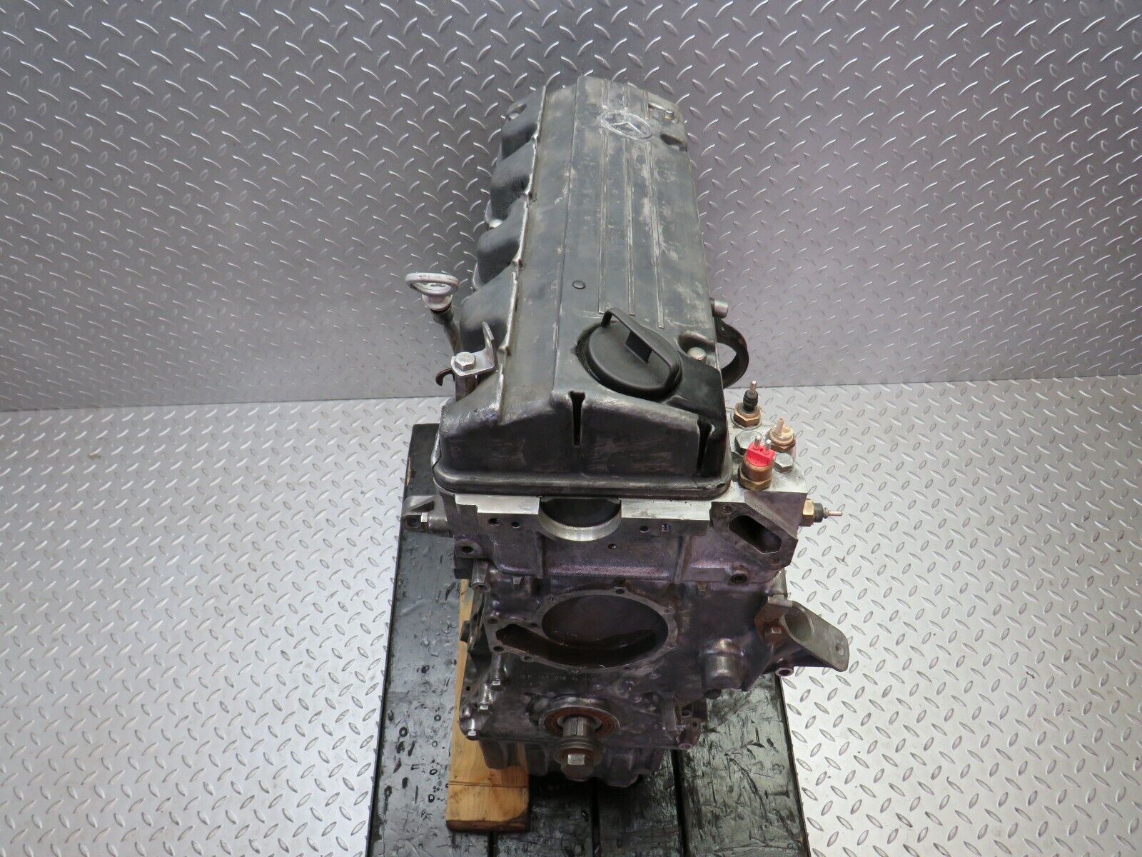 29614 Mercedes-Benz W124 230E Complete Engine 1020113501 M102.982