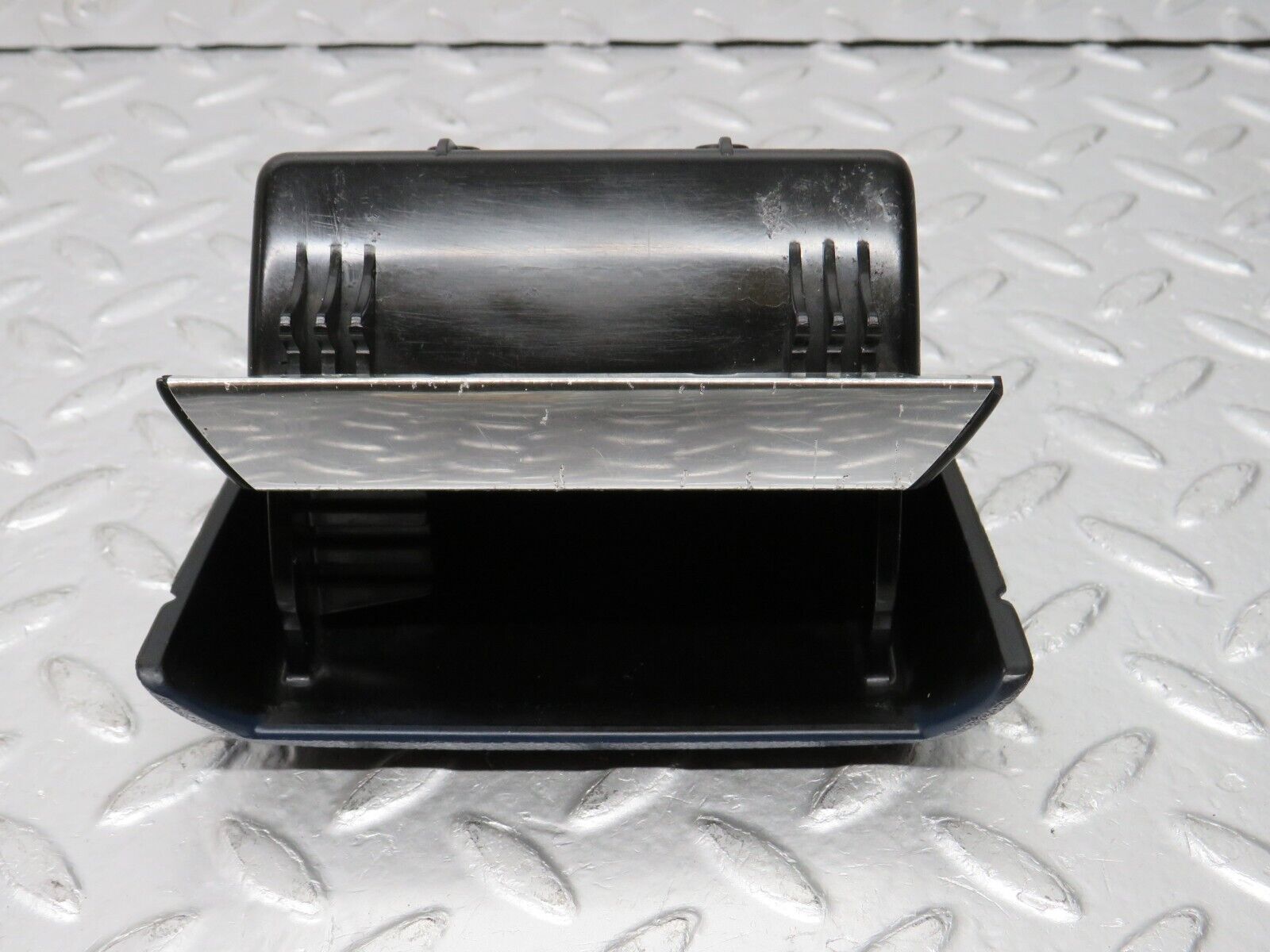 31021 Mercedes-Benz W123 230E Rear Door Ashtray Blue