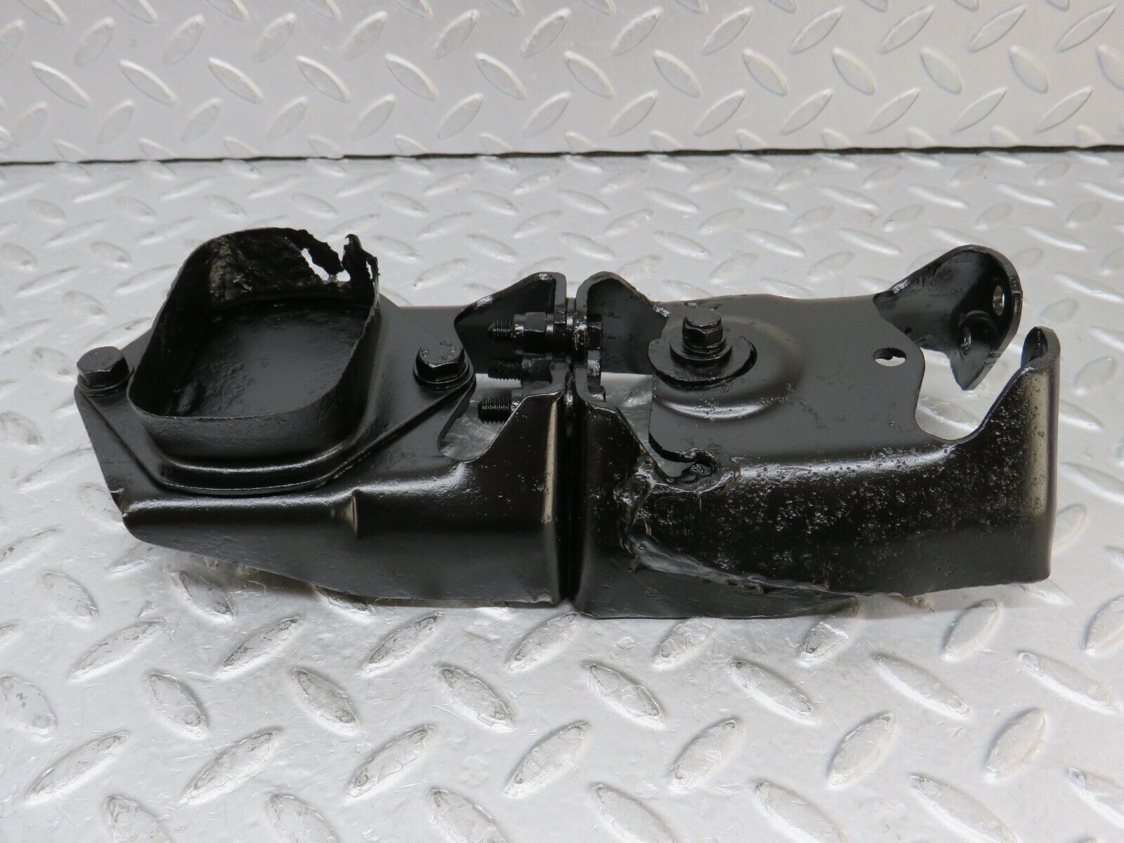 35789 Mercedes-Benz W108 Gearbox Mount Bracket