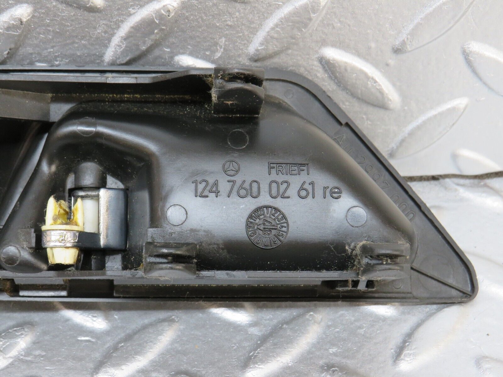 33908 Mercedes-Benz W124 260E Interior Door Handle Rear Right 1247600261