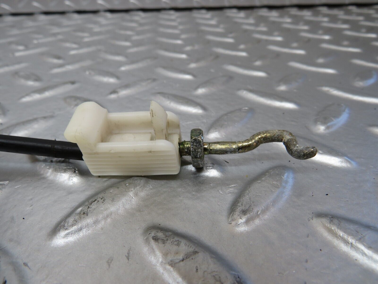 26504 Mercedes-Benz C124 220CE Coupe Door Lock Cable