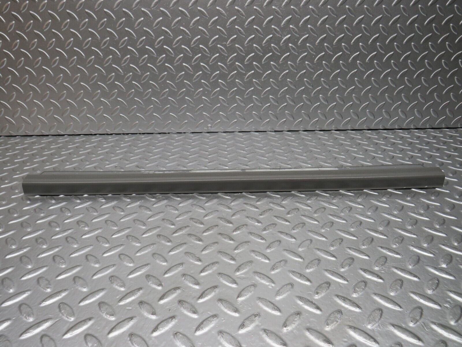 30448 Mercedes-Benz W124 230E Front Left Door Sill Trim