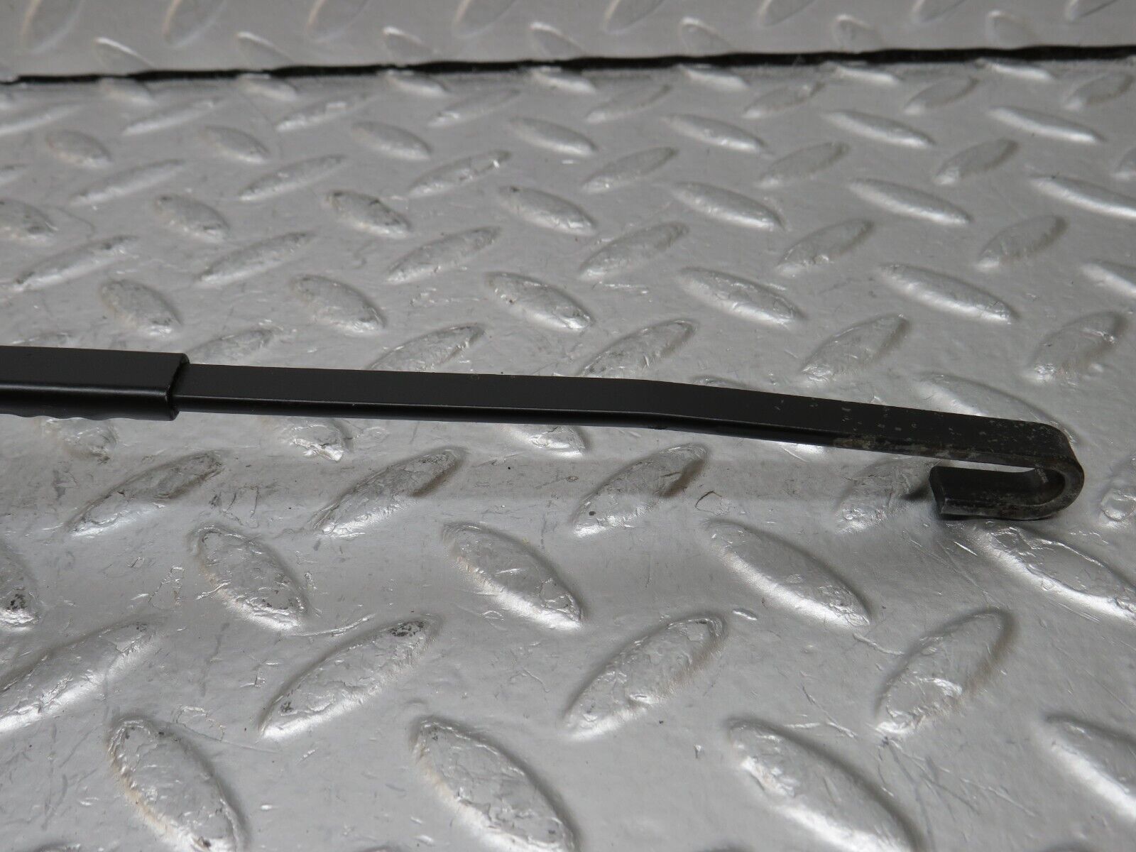 34859 Mercedes-Benz W210 320E Front Windscreen Wiper Arm