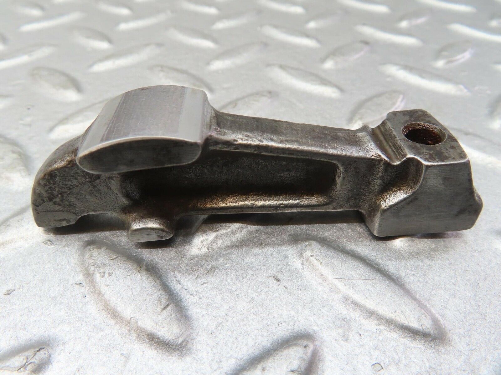 13379 Mercedes-Benz W111 230S Valve Rocker Arm With Retaining Spring