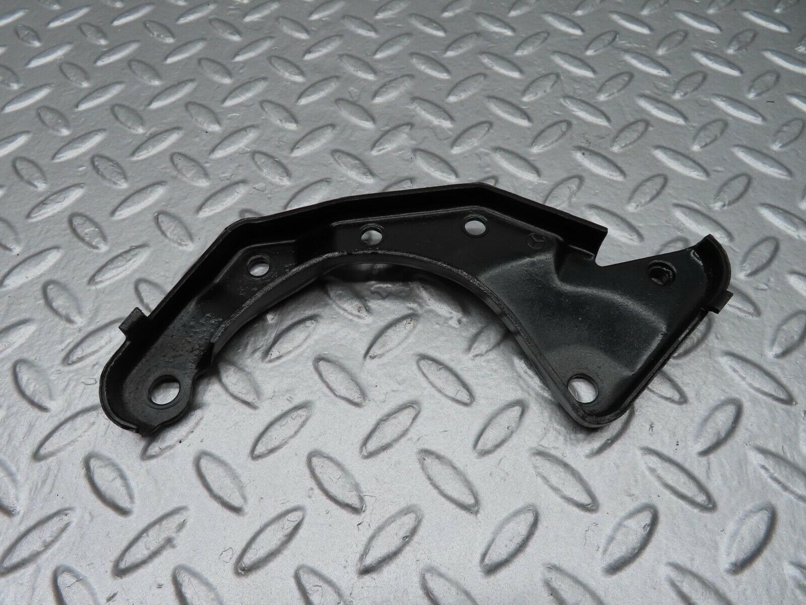 14805 Mercedes-Benz W201 190E Power Steering Pump Bracket