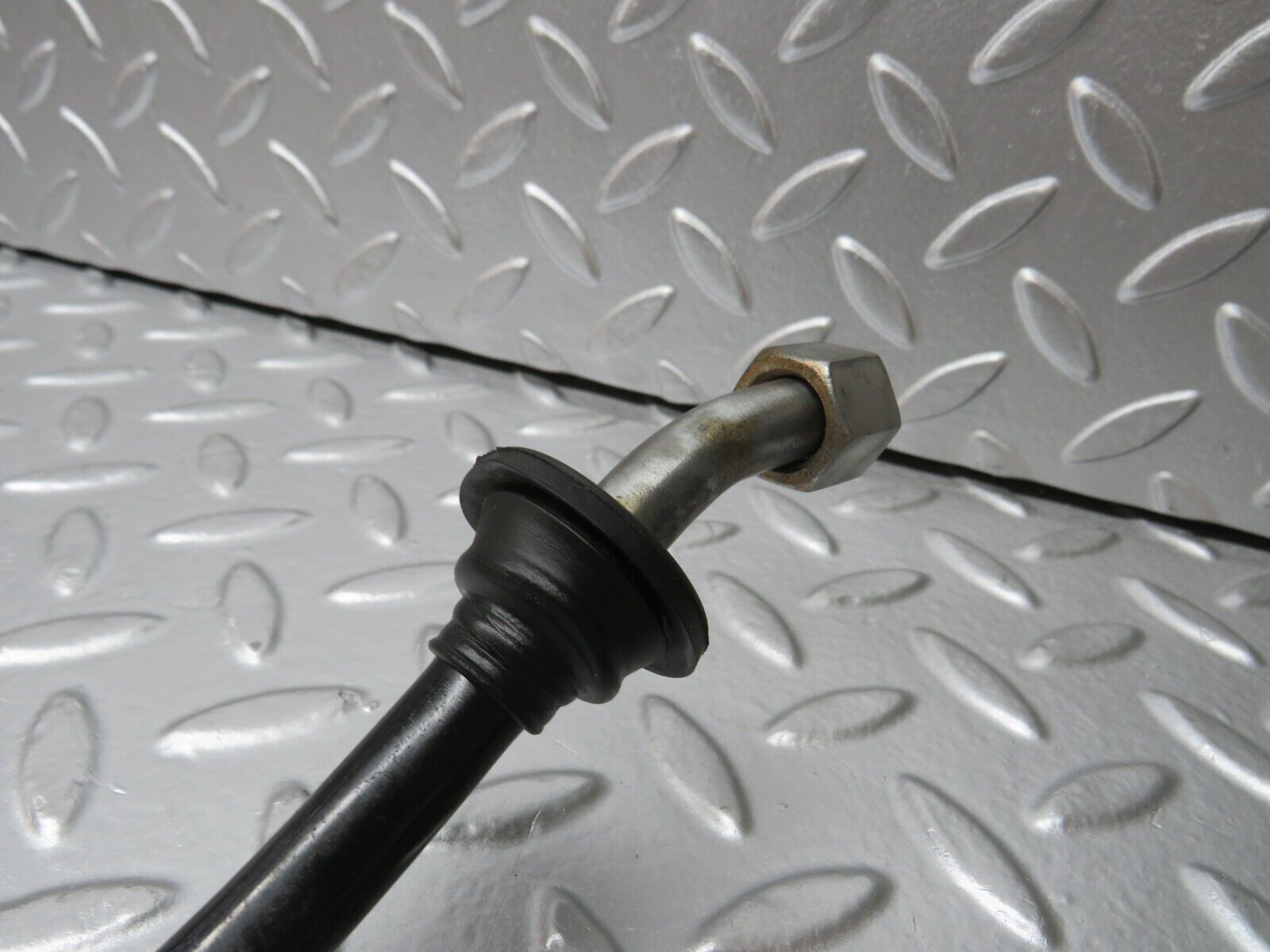 31182 Mercedes-Benz S124 220TE Wagon Brake Servo Vacuum Pipe