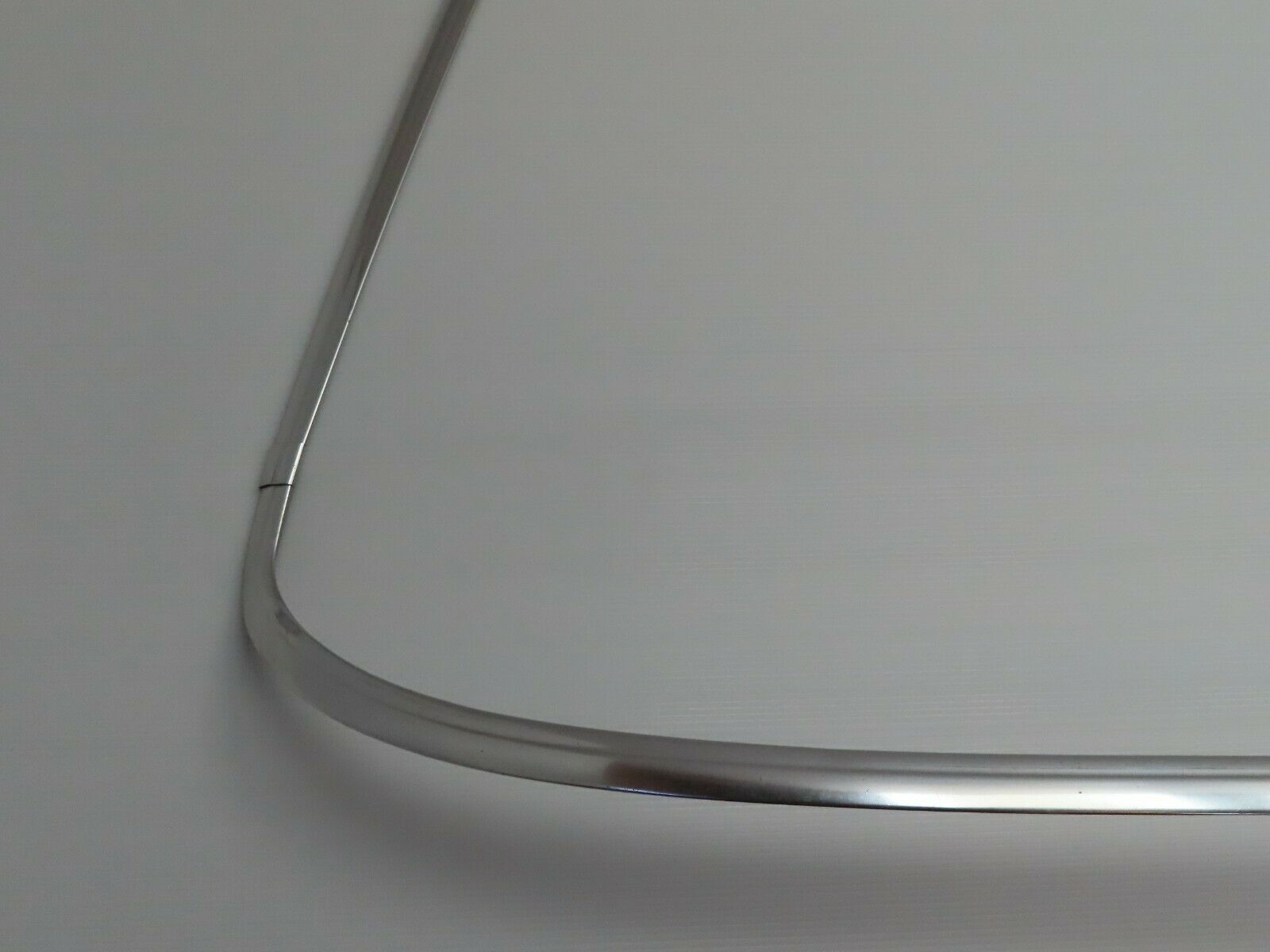 7448 Mercedes-Benz W116 450SE Front Windscreen Chrome Frame