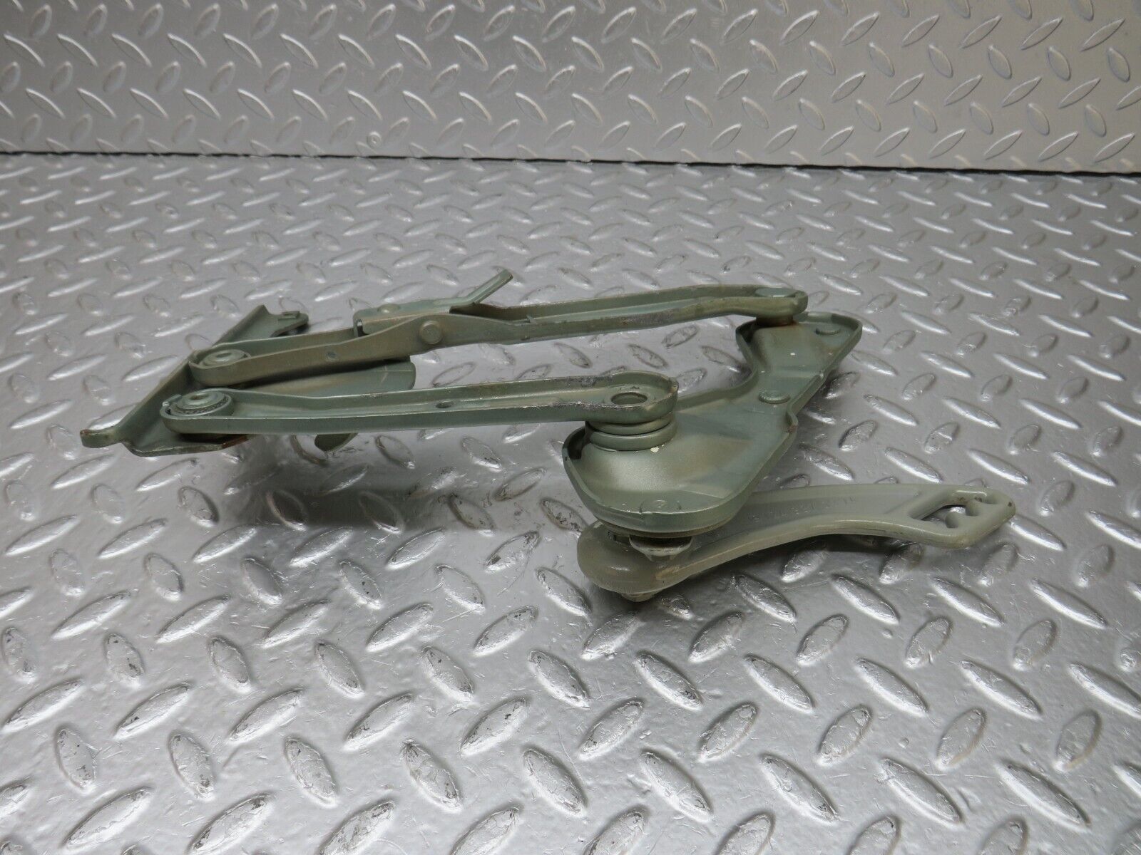 34158 Mercedes-Benz W124 260E Bonnet Hinge Left 1248870974