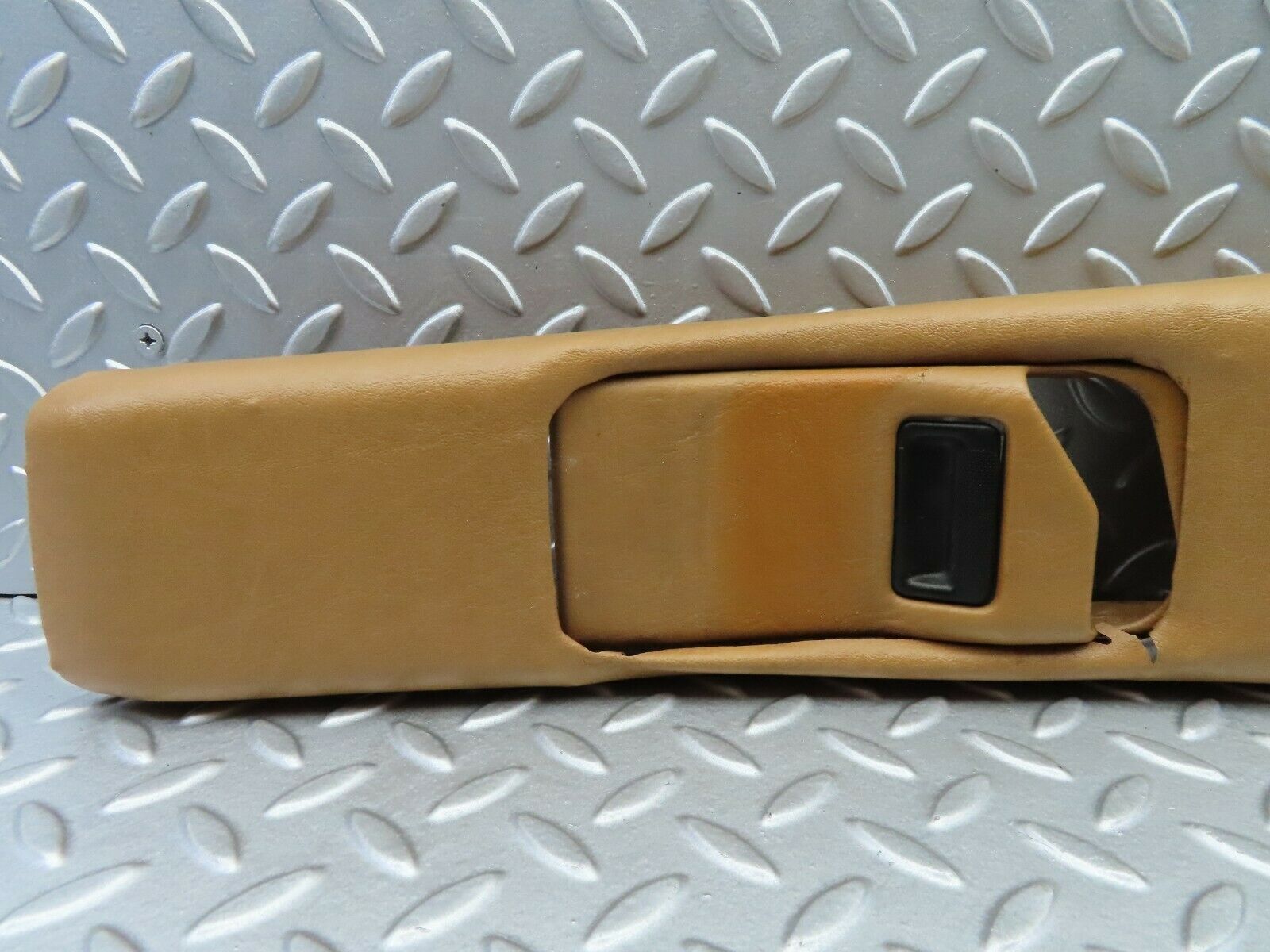 6190 Mercedes-Benz W126 380SE B Pillar Cover Left Side 1266922522