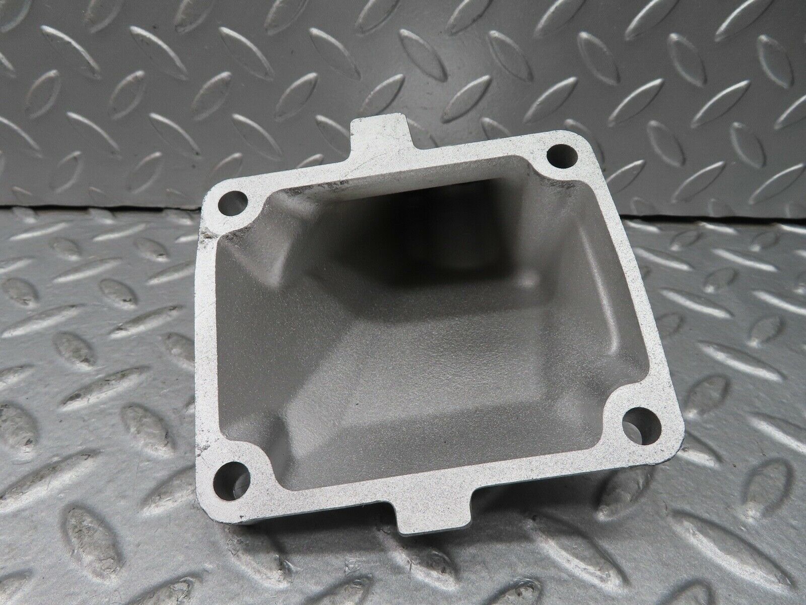 17313 Mercedes-Benz R129 300SL Coupe Engine Mount Bracket Left Side