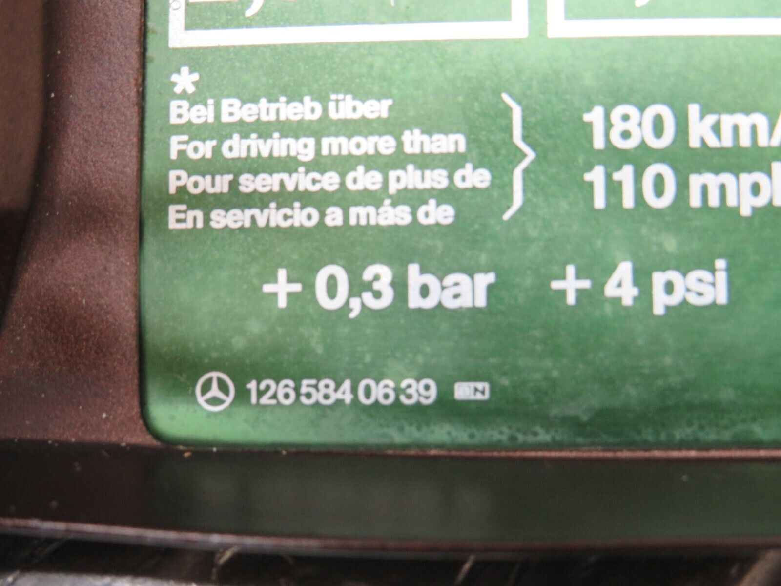 34361 Mercedes-Benz C126 380SEC Coupe Fuel Tank Flap Cap 1265840639