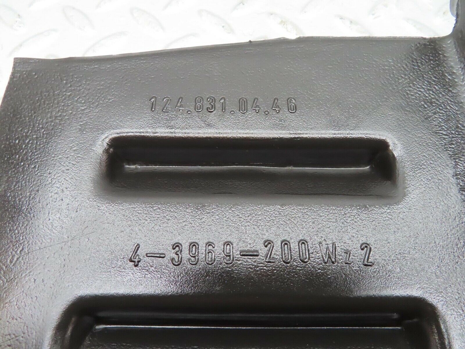 16193 Mercedes-Benz W124 260E Ventilation Air Duct Right Side 1248310446