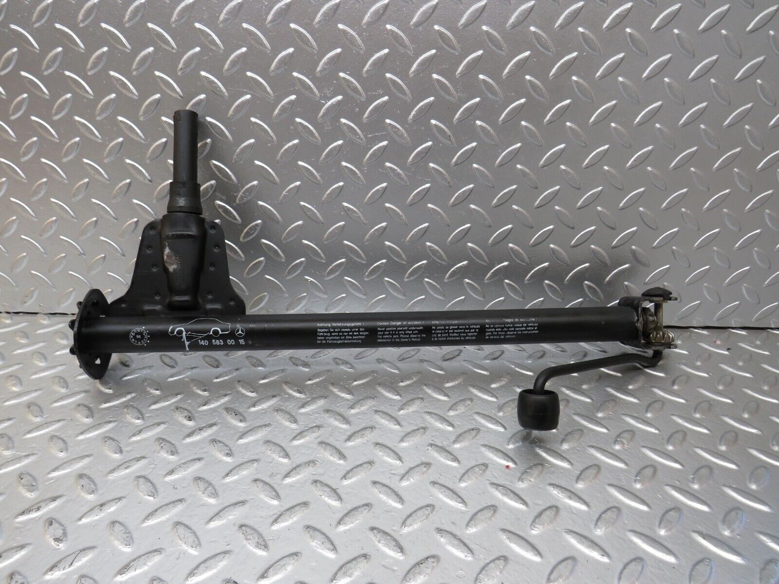 24746 Mercedes-Benz W140 S320 Car jack 1405830015