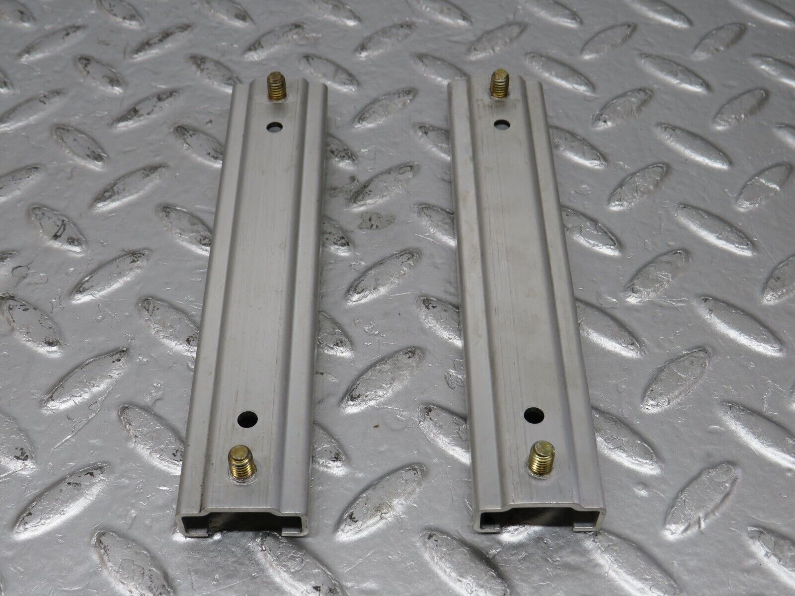 33826 Mercedes-Benz W201 190E 2.0L Window Holder Regulator Accessories