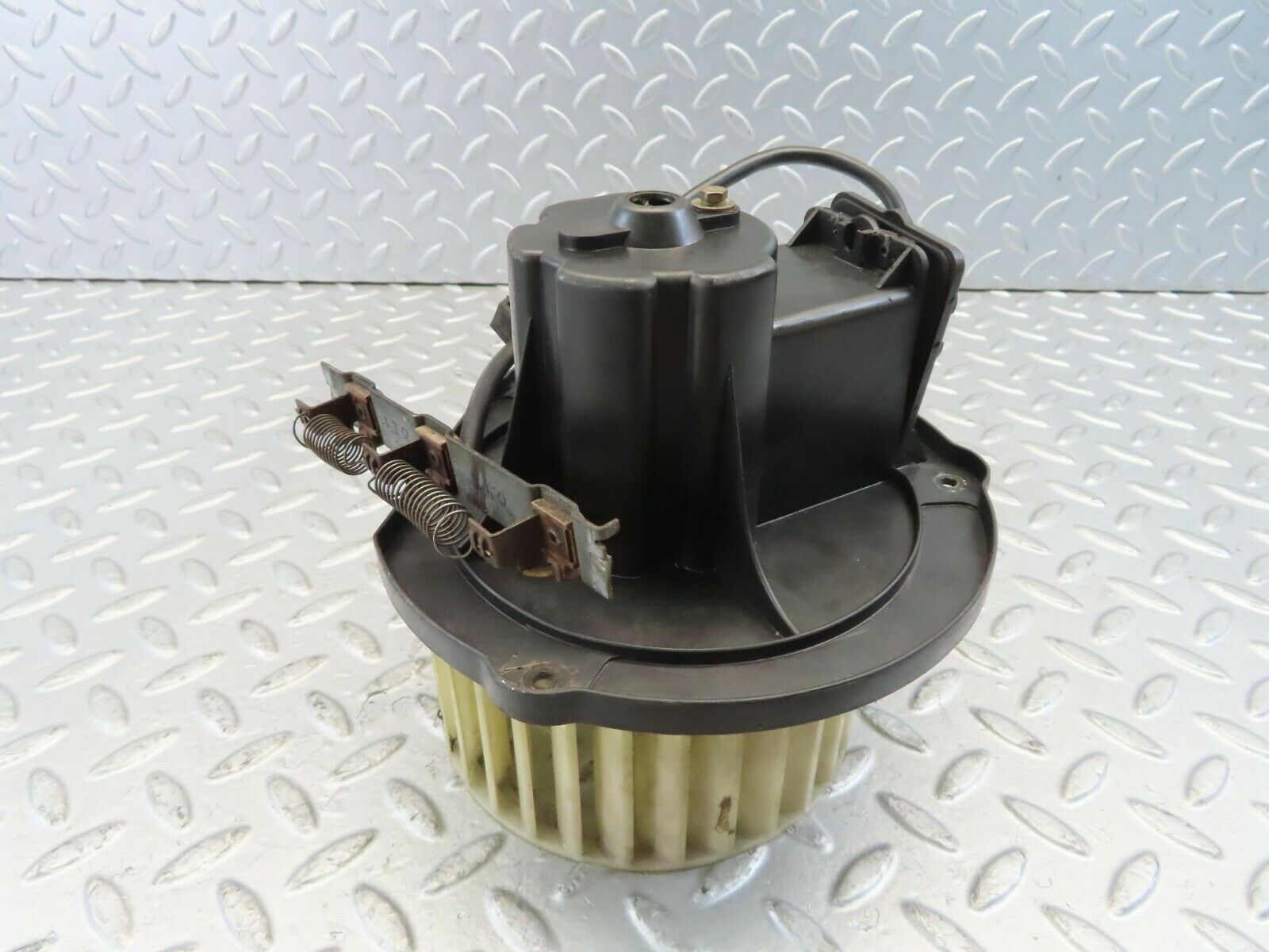 11065 Mercedes-Benz W123 230E Heater Blower Motor