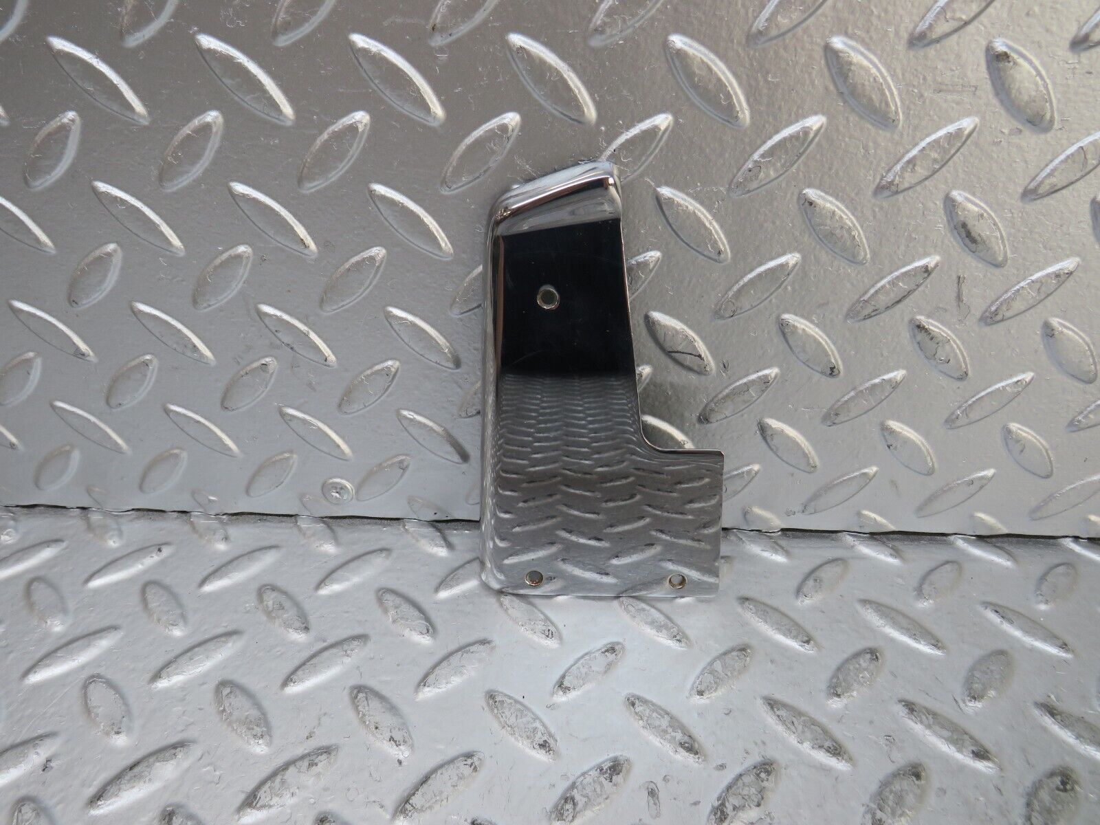 26488 Mercedes-Benz C124 220CE Coupe Right Door Chrome Cover