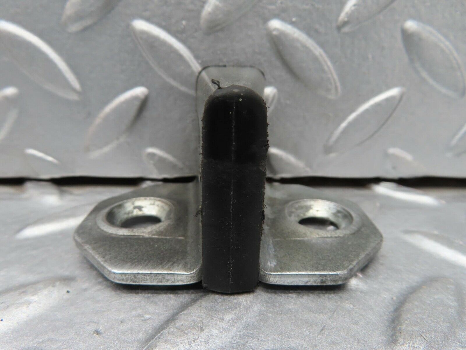 16454 Mercedes-Benz W124 260E Door Lock Latch