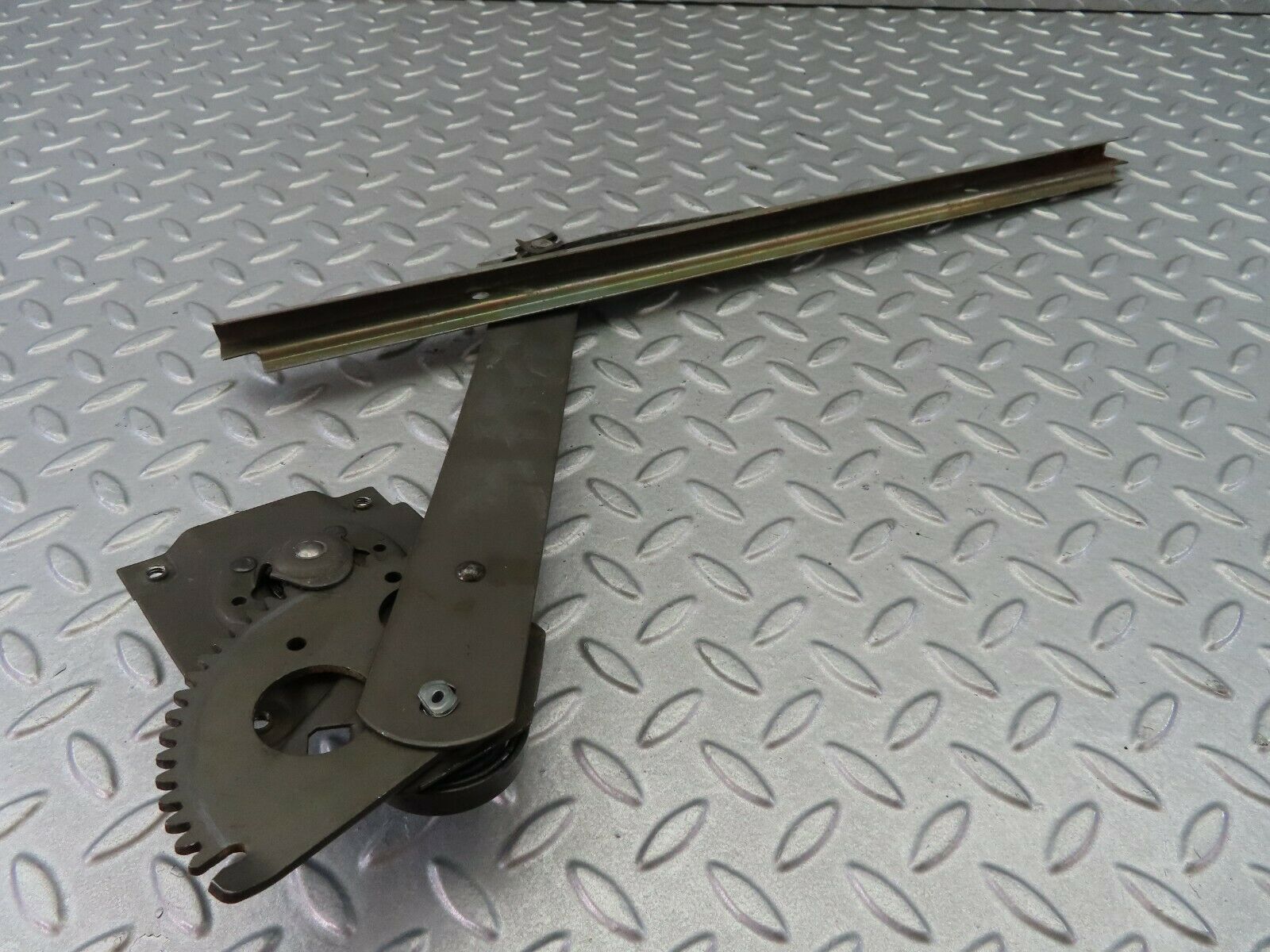 7938 Mercedes-Benz W115 220D Rear Left Manual Window Regulator