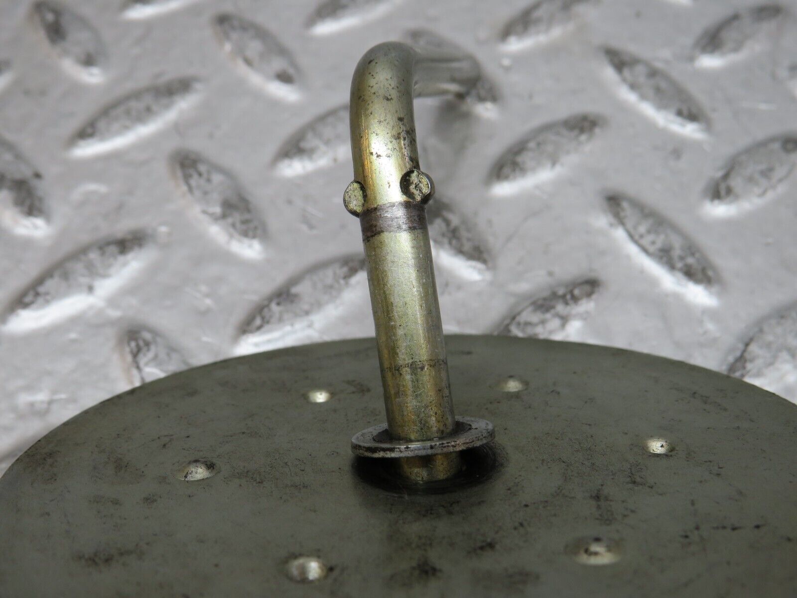 28299 Mercedes-Benz S123 240D Wagon Spare Wheel Holder