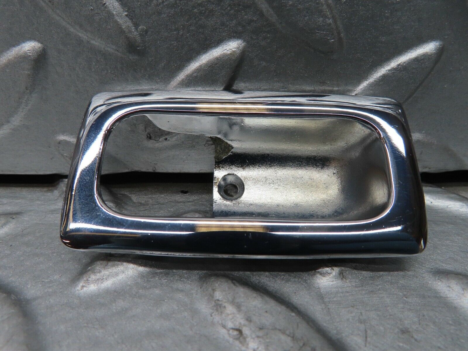 16984 Mercedes-Benz C123 280CE Coupe Door Lock Handle Surround Chrome