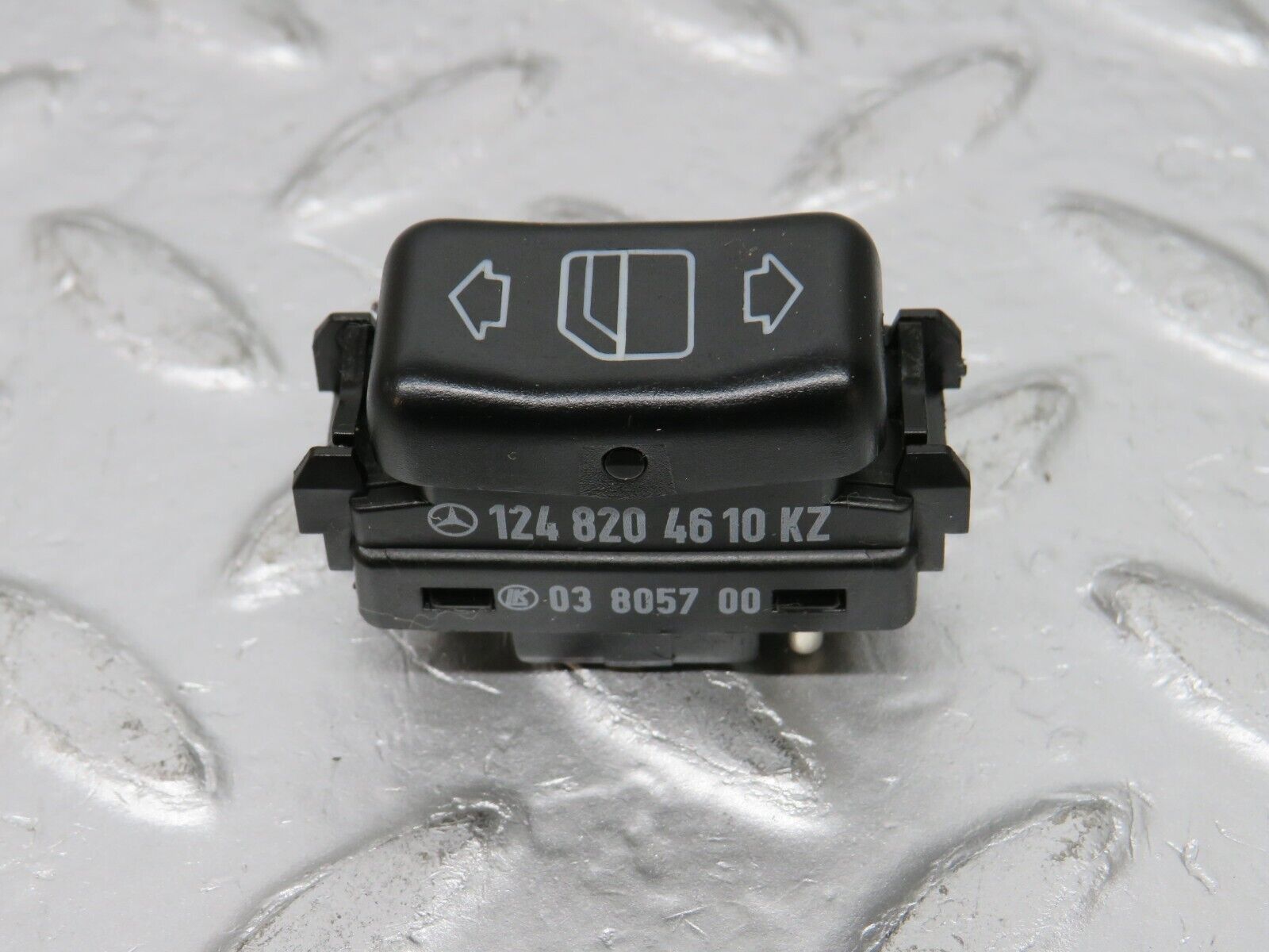32470 Mercedes-Benz S124 300TE Wagon Electric Window Switch Left 1248204810