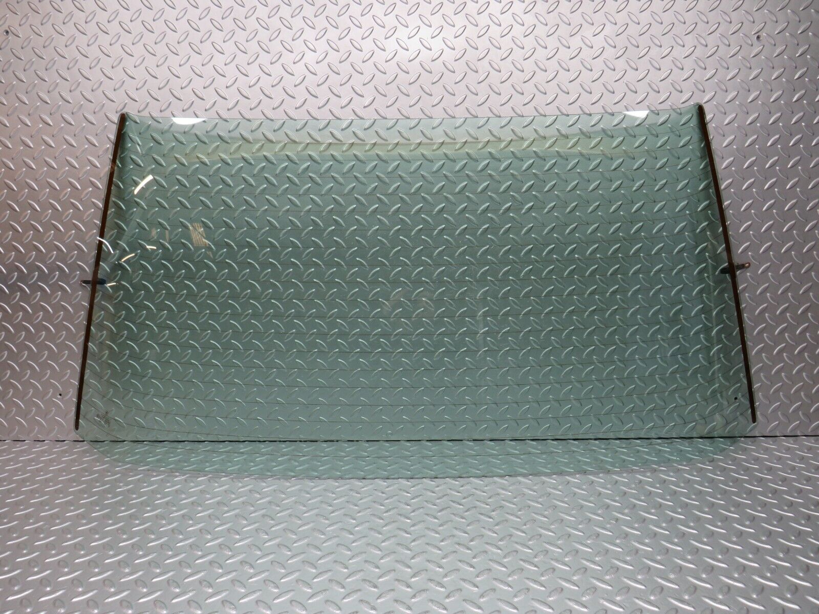 31746 Mercedes-Benz W201 190LE 1.8L Rear Heated Windscreen Glass