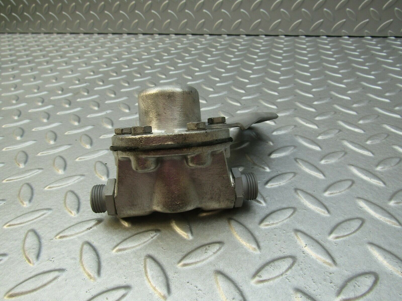 3346 Mercedes-Benz W116 350SE Oil Pressure Damper 1161870494