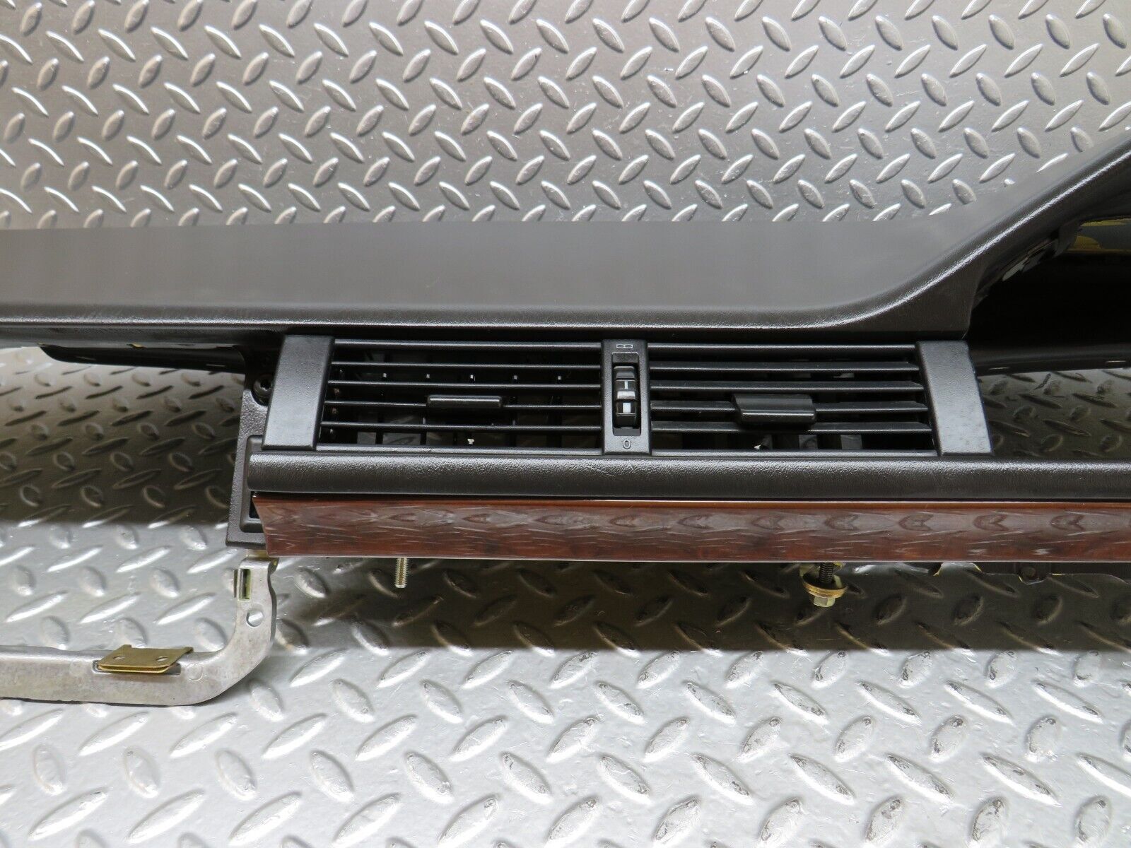 26620 Mercedes-Benz C124 220CE Coupe Dashboard Black