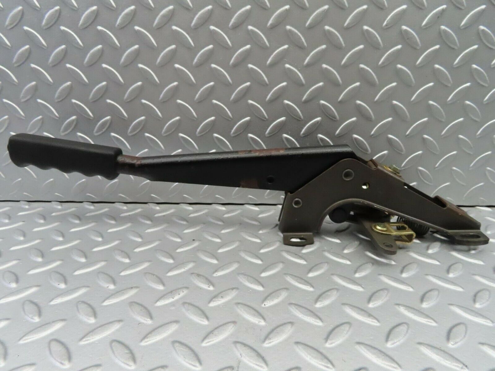 6948 Mercedes-Benz C107 350SLC Coupe Handbrake Handle Lever