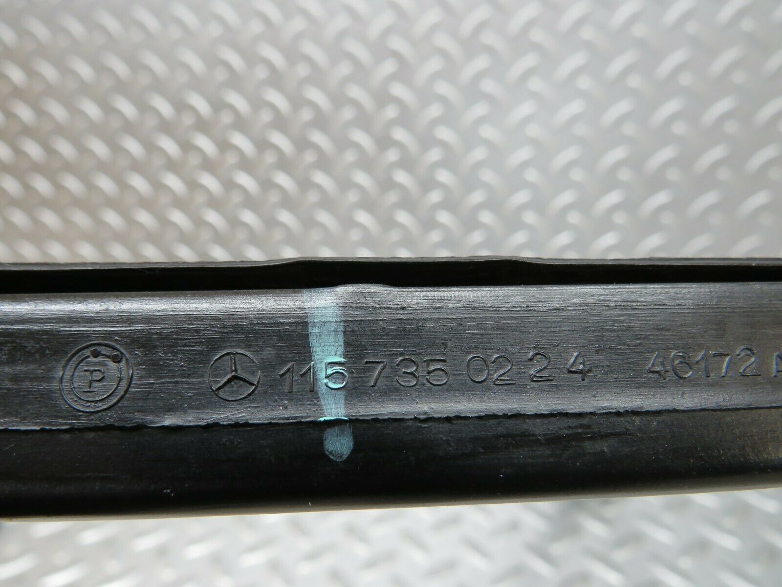 23651 Mercedes-Benz W114 280E Rear Right Quarter Window