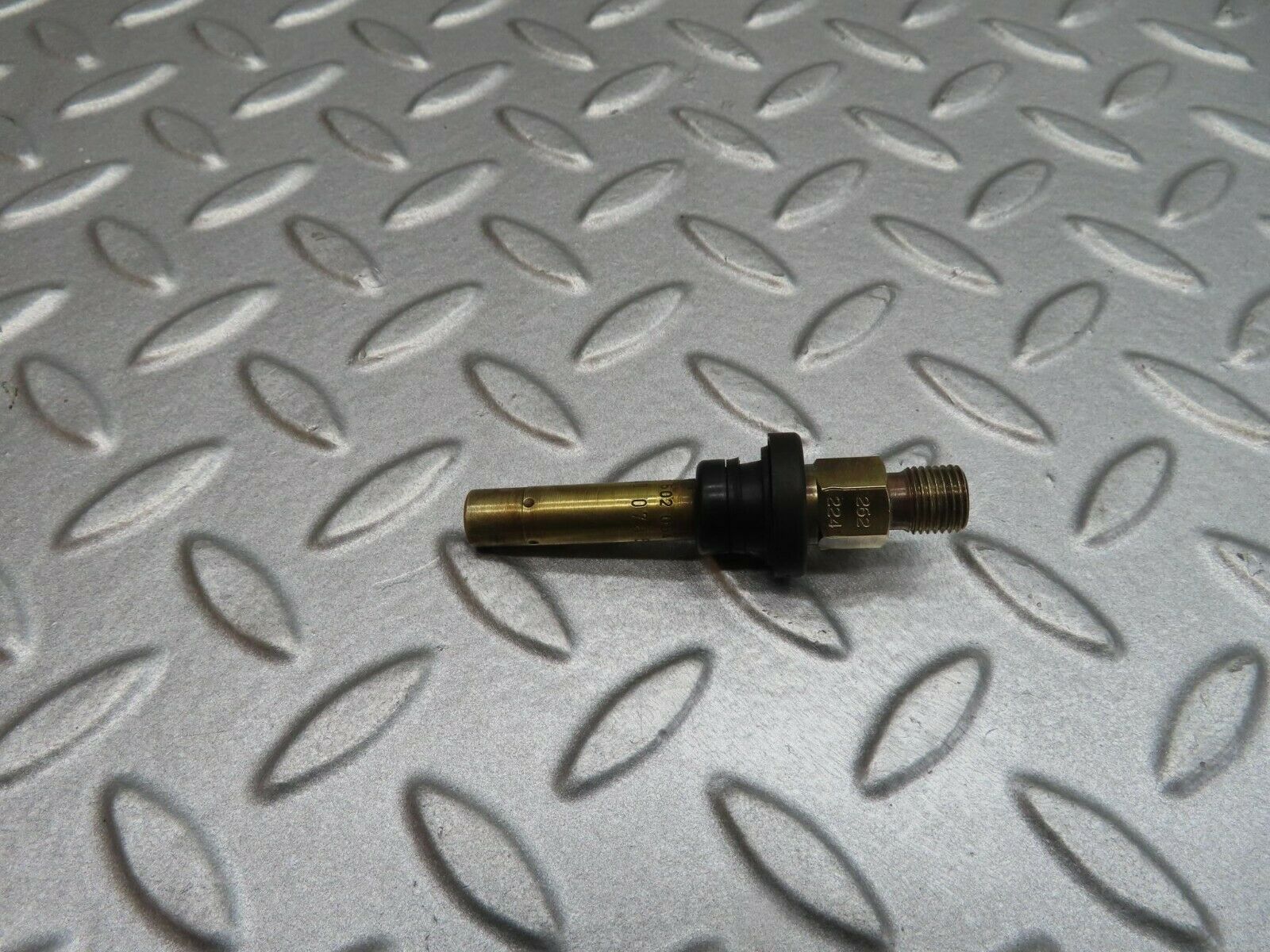 12169 Mercedes-Benz R129 300SL Coupe Fuel Injector 0437502054