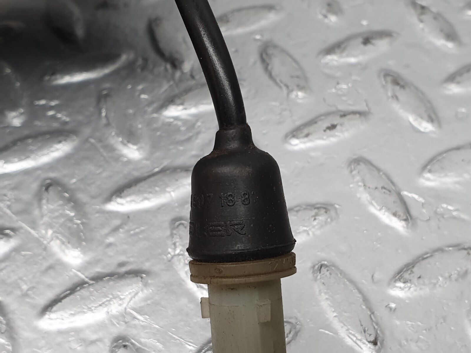 41088 Mercedes-Benz W126 300SE Front Wing Indicator Cable Wire 1249971881