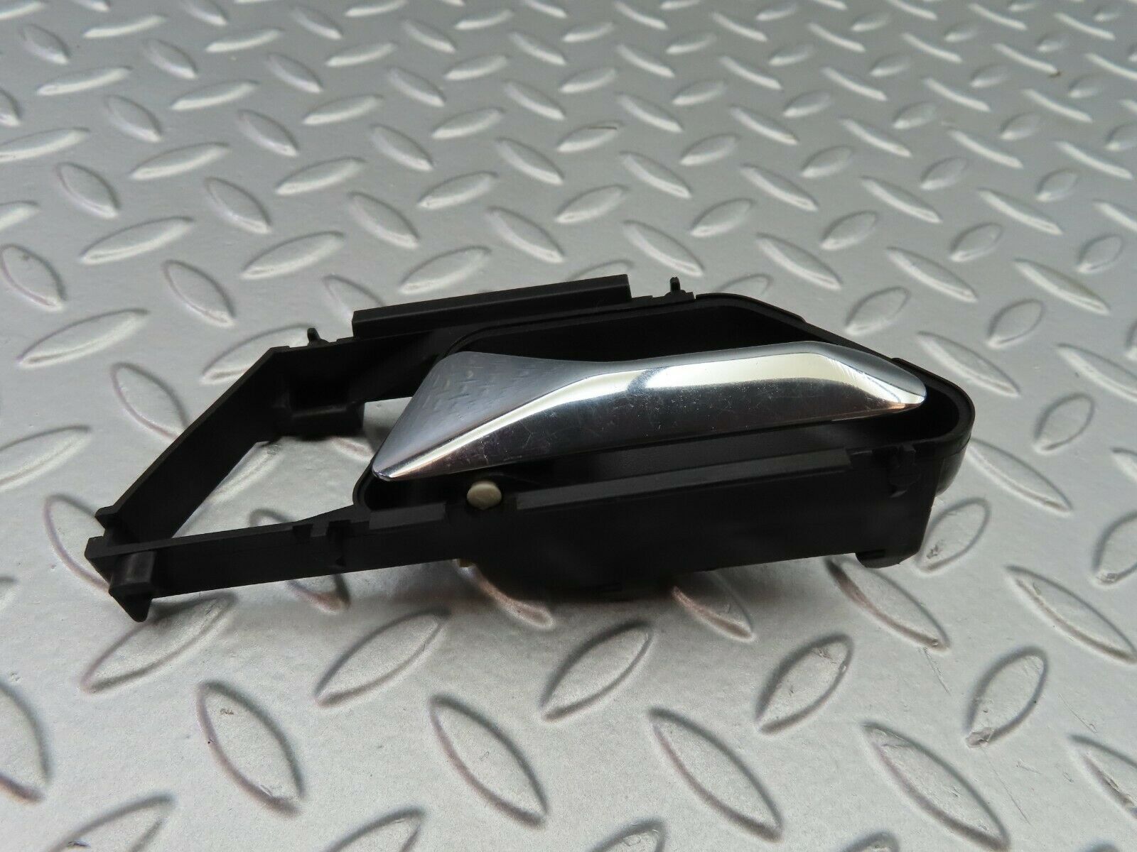 6444 Mercedes-Benz S124 E220 Wagon Front Left Interior Door Handle 1247600161