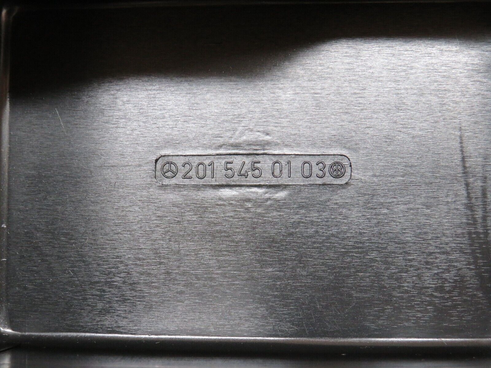 33703 Mercedes-Benz W201 190E 2.0L Relay Box Cover 2015450103