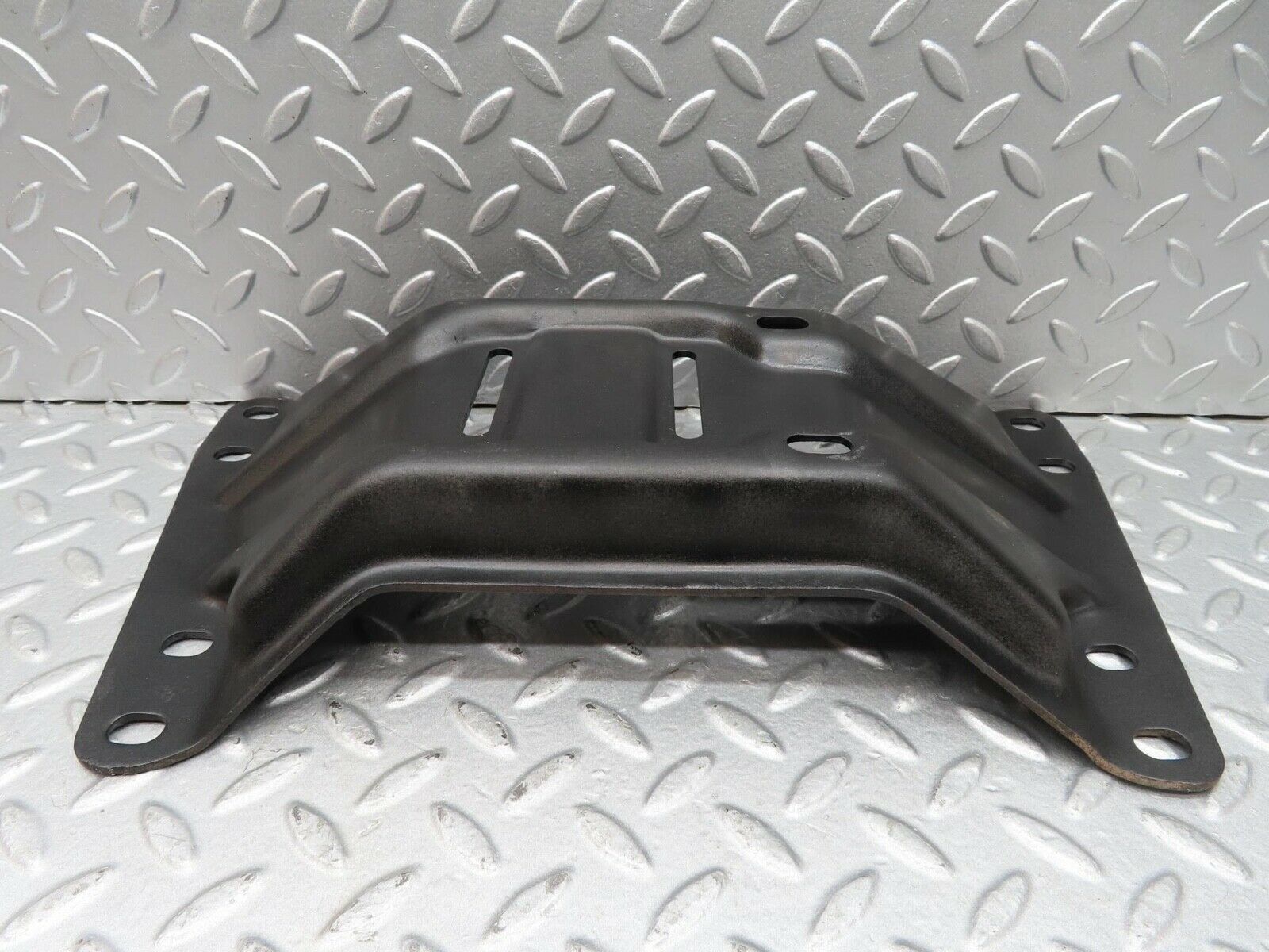 14239 Mercedes-Benz W116 350SE Gearbox Mount Bracket