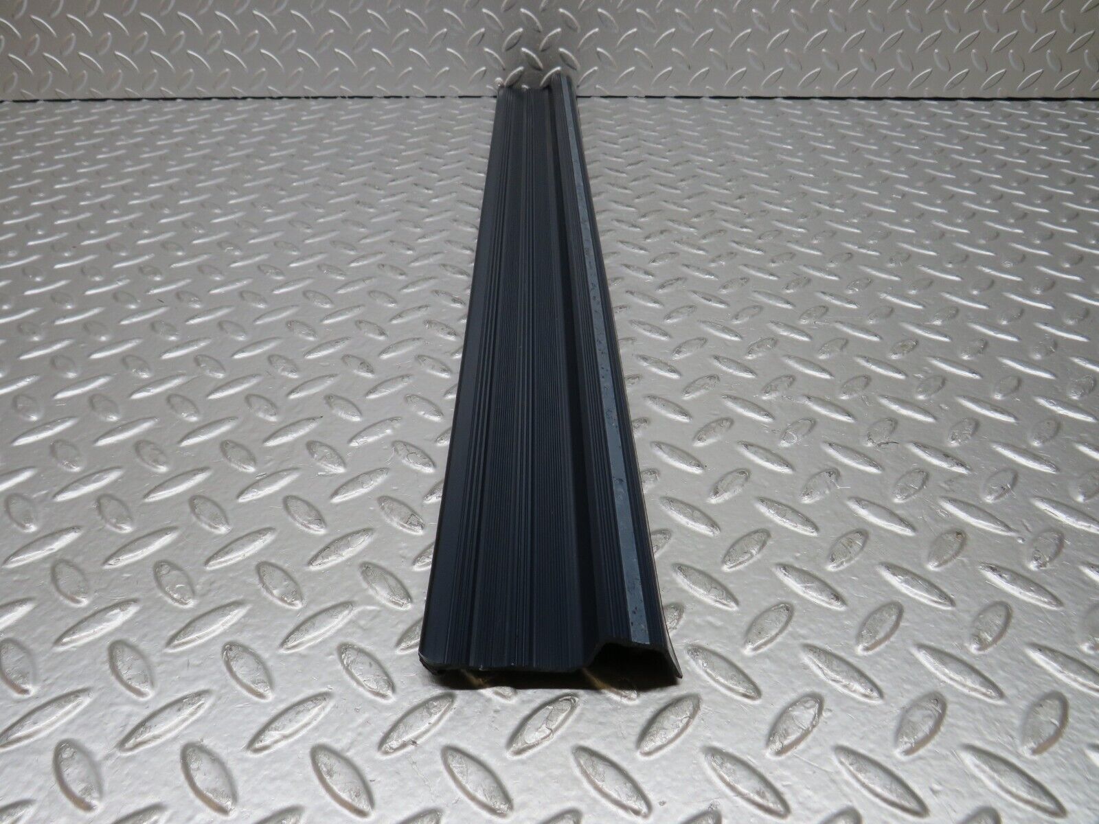 31958 Mercedes-Benz W123 230E Front Right Door Sill Trim Blue